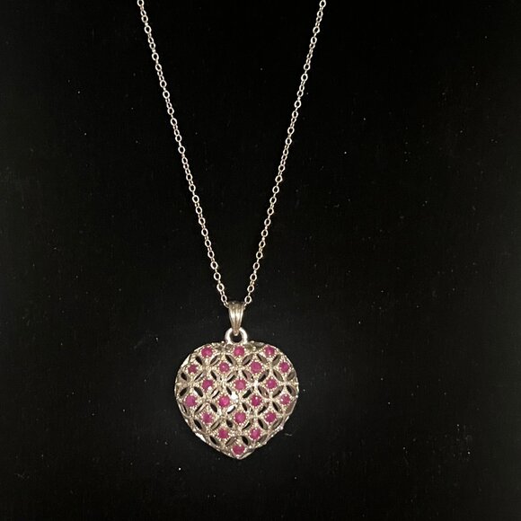 Sterling Silver puffed Ruby Heart pendant necklace- Nwot - Picture 1 of 2
